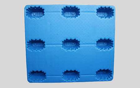 在吹塑托盤上堆放貨物時應注意哪些方面？